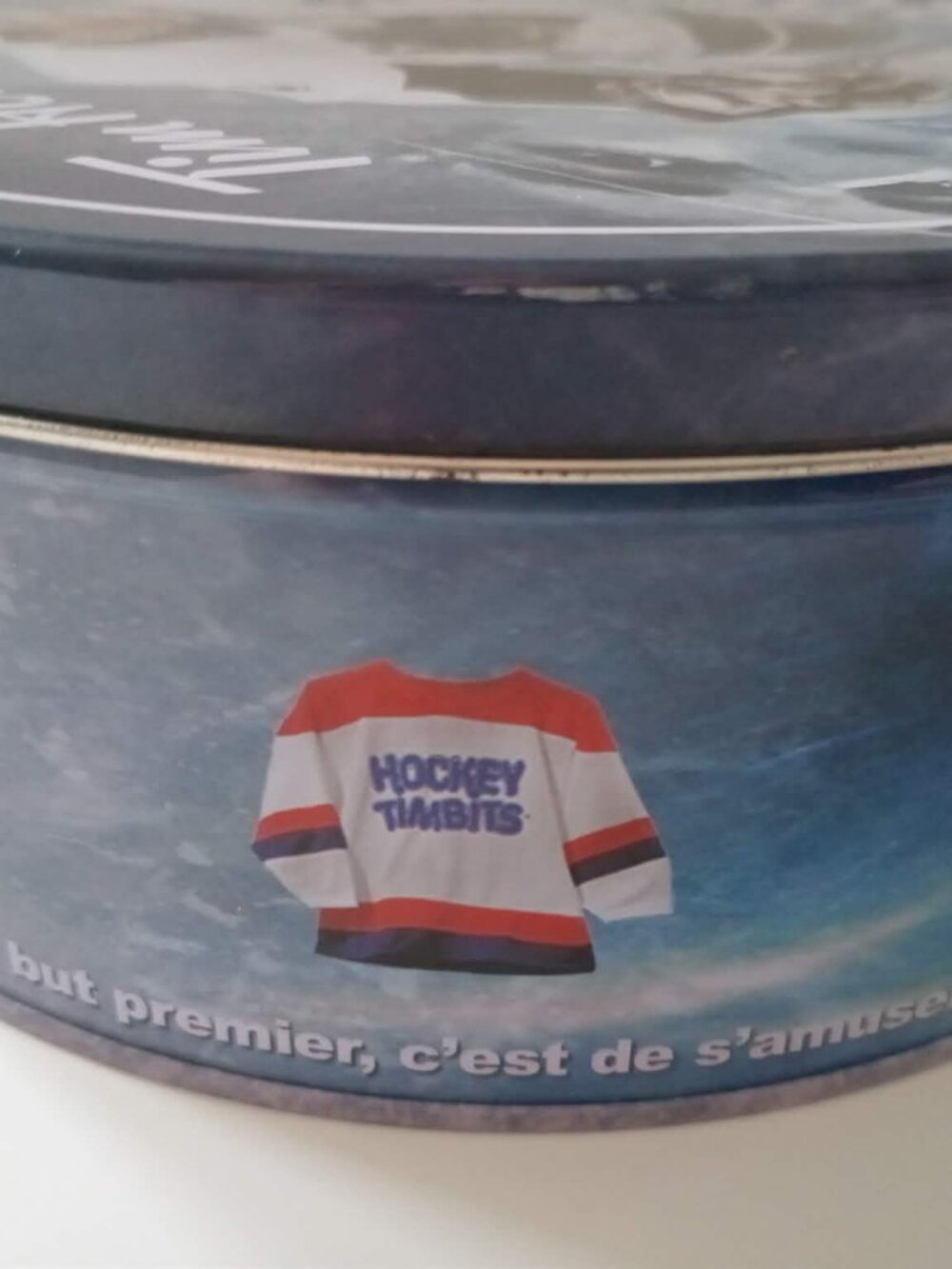 Sidney Crosby Penguins Tim Horton's 100 Piece Puzzle with Collectible Tin 2009 - Picture 8 of 14